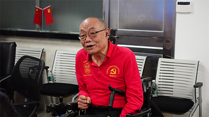 人文學(xué)院2025年春季學(xué)期書(shū)記思政第一課 以人文精神引領(lǐng)教育科技軟件產(chǎn)品研發(fā)